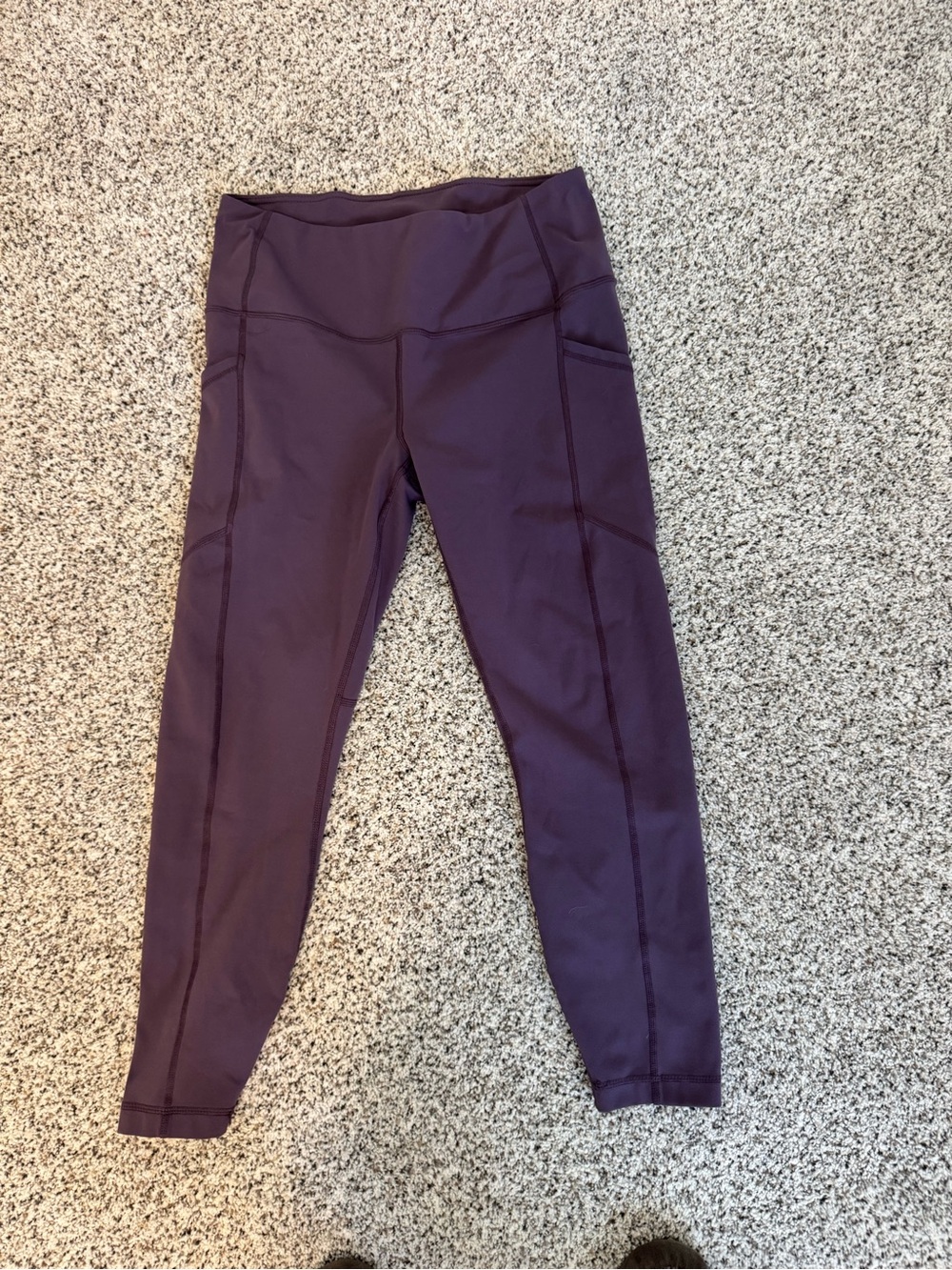 Yogalicious Plum High-Rise Yoga Leggings with Side Pockets